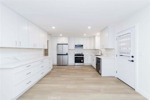 16956 S Denker Ave, Gardena, CA, 90247-5317 | Card Image