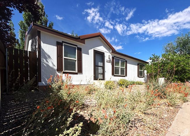View of ranch-style house | Image 43