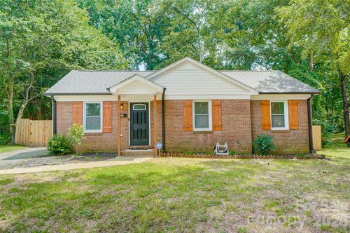 6608 Rosecran Dr, Charlotte, NC, 28215-2735 | Card Image