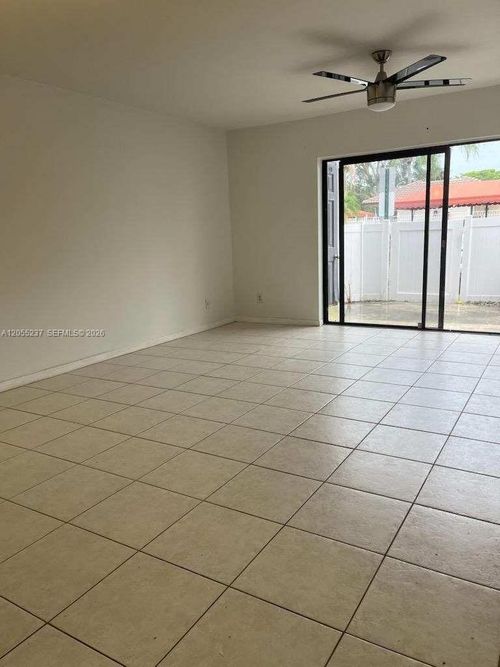 11622 Nw 11th St, Pembroke Pines, FL, 33026-3837 | Card Image