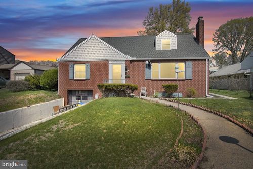 3736 Sharon St, HARRISBURG, PA, 17111-1905 | Card Image