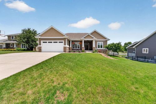 280 Drumlin Circle, Oregon, WI, 53575 | Card Image