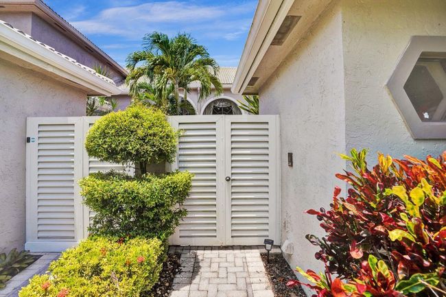 D - 5465 Monterey D Circle, Condo with 3 bedrooms, 3 bathrooms and null parking in Delray Beach FL | Image 4