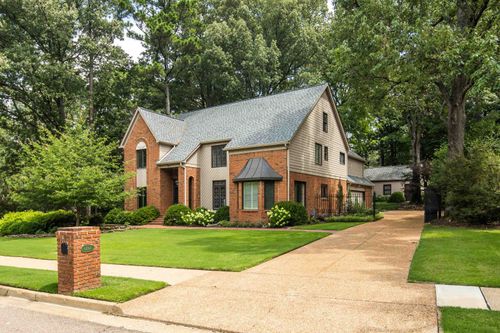 8494 Woodlane Dr, Germantown, TN, 38138-7659 | Card Image