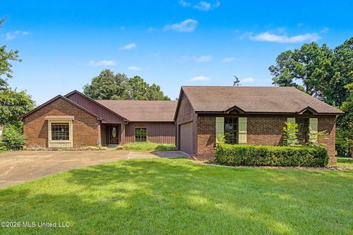 124 N Parkway Street, Hernando, MS, 38632 | Card Image