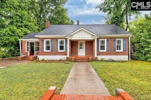 209 W Moultrie St, Winnsboro, SC, 29180-1430 | Card Image