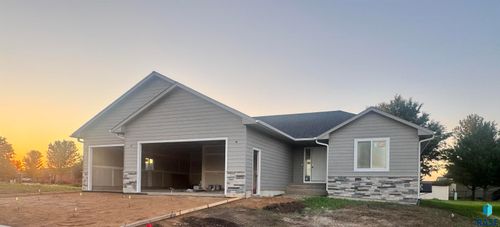 524 Shirley St Street, Harrisburg, SD, 57032 | Card Image