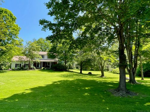 2 Tamshell Dr, Kent, CT, 06757-1916 | Card Image