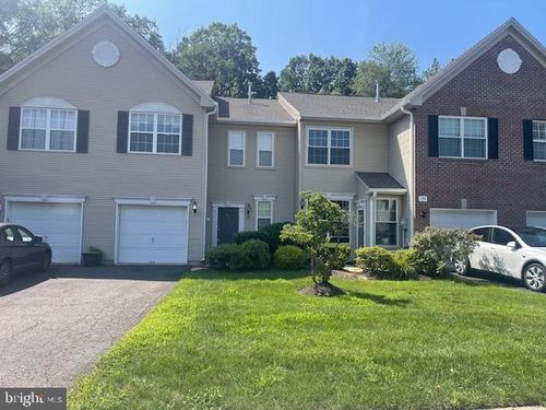 107 Warwick Rd, West Windsor, NJ, 08550-3284 | Card Image