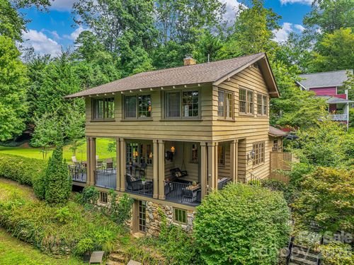 75 Charles St, Saluda, NC, 28773-6782 | Card Image