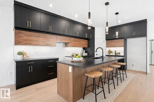 94 Blackbird Bend, Fort Saskatchewan, AB, T8L0G6 | Card Image