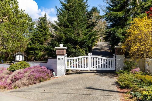 3849 Graceland Dr, Metchosin, BC, V9C4A6 | Card Image
