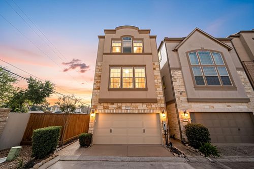 6703 Highclere Manor Ln, Houston, TX, 77055-1484 | Card Image