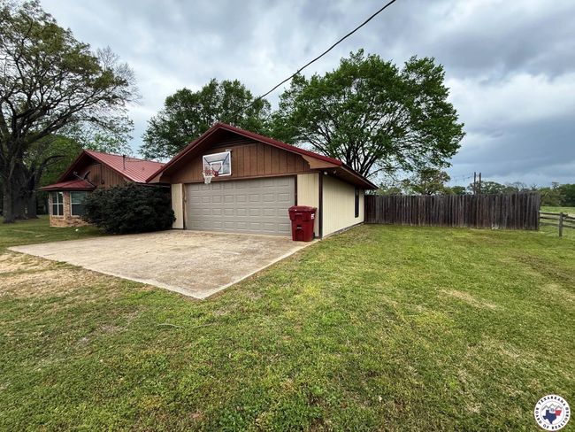 9425 Fm 44, House other with 3 bedrooms, 2 bathrooms and null parking in Annona TX | Image 18