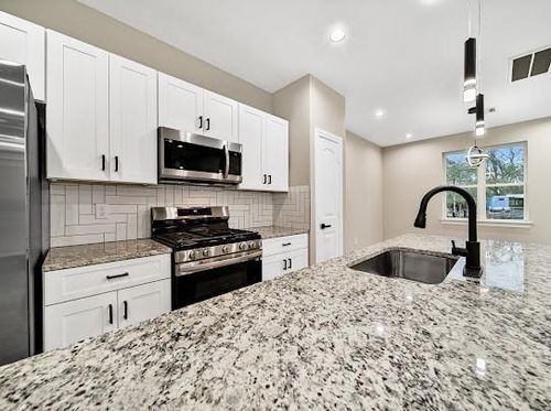 7414 Mount St, Houston, TX, 77088-7834 | Card Image