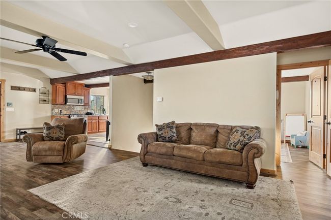 29230 Lakeview Ln, House other with 3 bedrooms, 3 bathrooms and null parking in Cedar Glen CA | Image 5