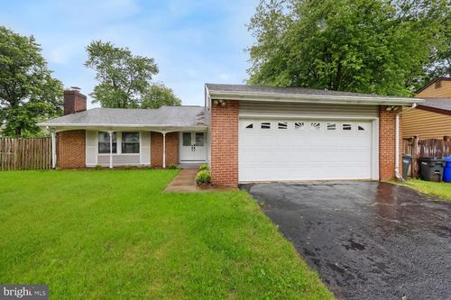 810 Sugarland Run Dr, STERLING, VA, 20164-1326 | Card Image