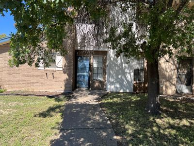 1740 Utah Ave, Townhouse with 2 bedrooms, 2 bathrooms and 2 parking in San Angelo TX | Image 2