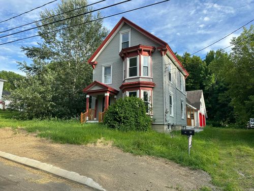 43 Maple Street, Dexter, ME, 04930 | Card Image