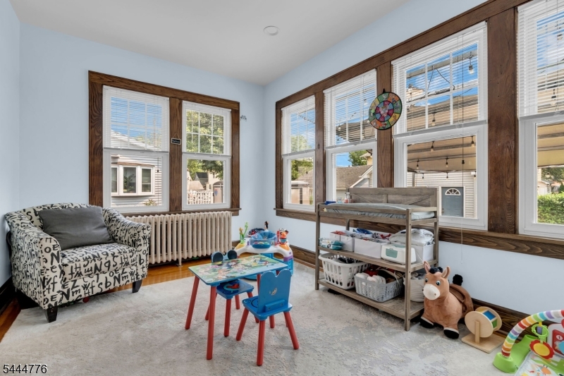 Residential in Roselle Park Boro 5