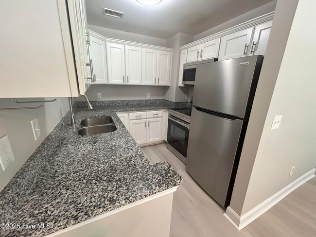 A8 - 2036 Sloop Point Loop Rd, Condo with 2 bedrooms, 1 bathrooms and null parking in Hampstead NC | Image 8