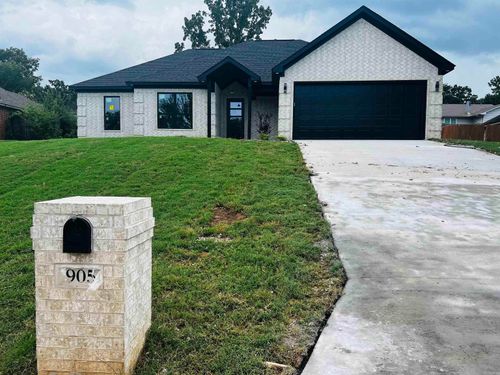 905 Timberwolf Trl, Jacksonville, AR, 72076-4909 | Card Image