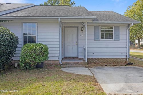 100 Creekview Dr, Jacksonville, NC, 28540-5029 | Card Image