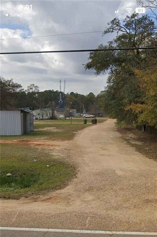 207 & 217 W Railroad Avenue, Independence, LA, 70443 | Card Image