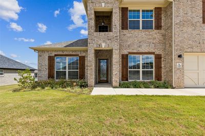 View of front of house featuring a front yard | Image 3