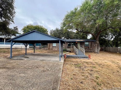 11948 Grapevine St, San Antonio, TX, 78245-3318 | Card Image