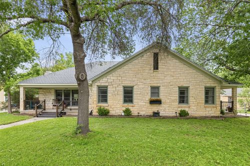 2006 Belmeade St, Brownwood, TX, 76801-4825 | Card Image