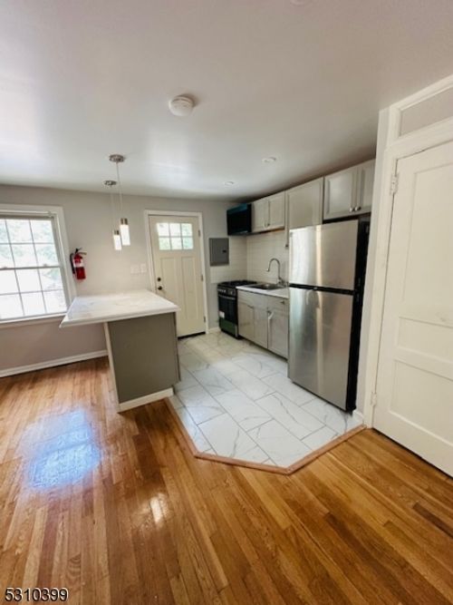 4d-2 Beech Spring Dr, Summit, NJ, 07901 | Card Image