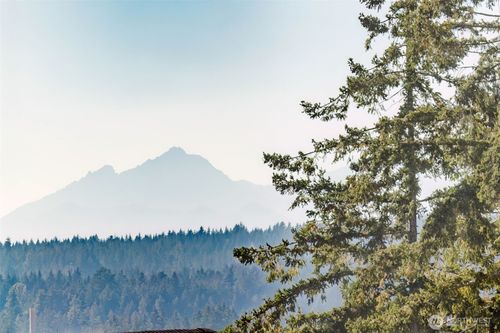 2074 Nw Winterset Ln, Silverdale, WA, 98383-4522 | Card Image
