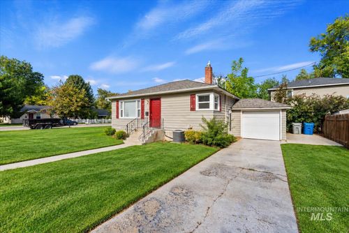 1104 E Dewey Ave, Nampa, ID, 83686-5522 | Card Image