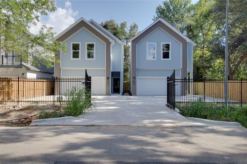 957 Ringold St, Houston, TX, 77088-6256 | Card Image