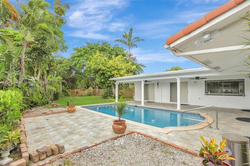 3607 Nw 82nd Ter, Coral Springs, FL, 33065-4521 | Card Image