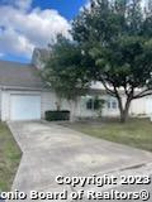 2407 Quail Ridge Dr, New Braunfels, TX, 78130-9412 | Card Image