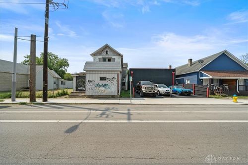 812 Xenia Avenue, Dayton, OH, 45410 | Card Image