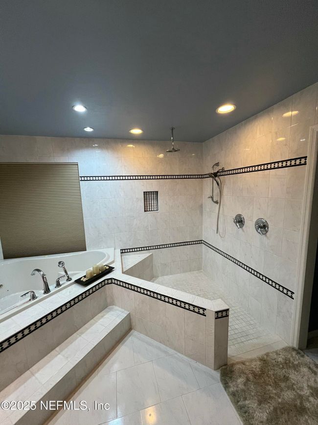 Master Bath | Image 32