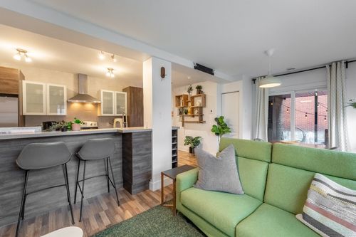 8909 Av Henri-Julien, Montréal, QC, H2M1M8 | Card Image