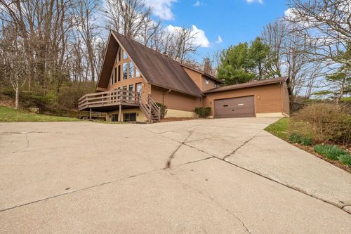 1445 Londondale Pkwy, Newark, OH, 43055-1610 | Card Image