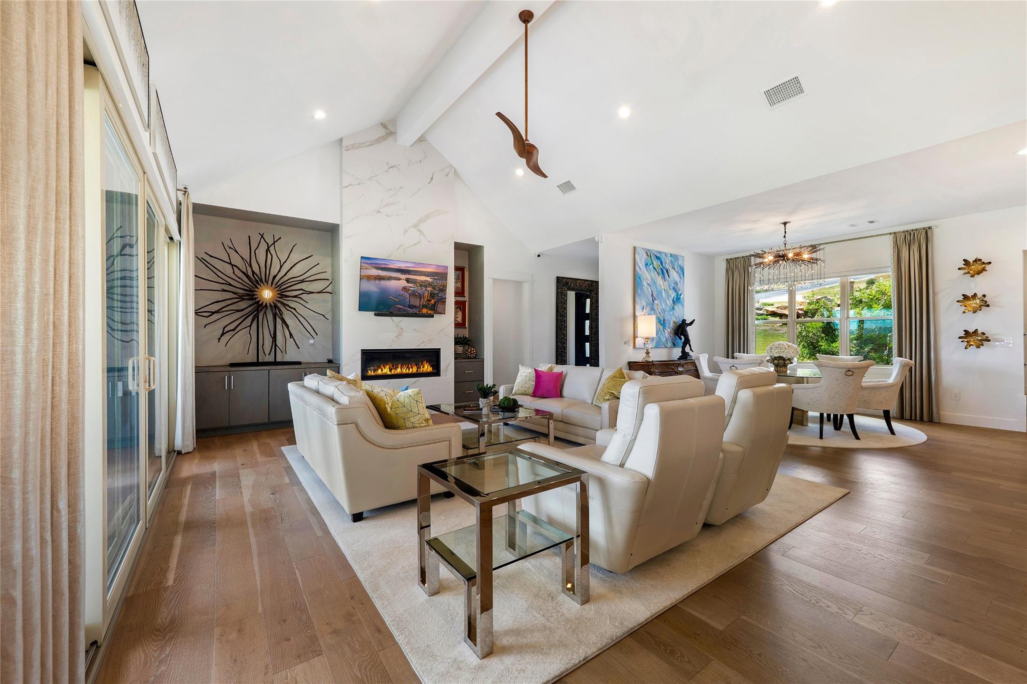 Residential in Horseshoe Bay 5