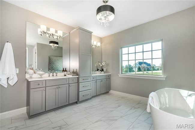 Photo representation of similar home. Some features shown may be optional. | Image 12