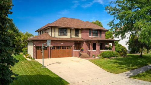 627 Ritter Dr, Batavia, IL, 60510-3155 | Card Image