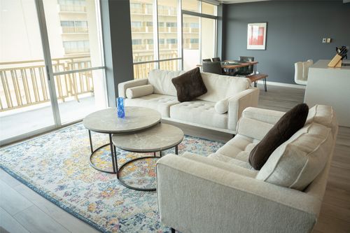 apt-400-6211 W Northwest Hwy, Dallas, TX, 75225-3421 | Card Image