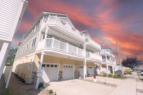 unit-c-420 W Roberts Ave, Wildwood, NJ, 08260-1865 | Card Image