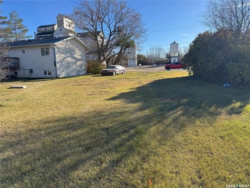 507 Railway Ave, Cut Knife, SK, S0M0N0 | Card Image