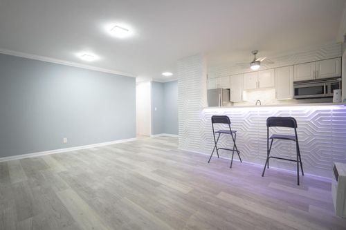 10a-2621 Grant St, Hollywood, FL, 33020-3329 | Card Image