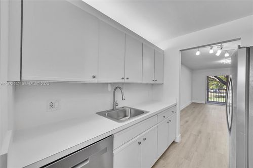 apt-207o-1200 Sw 124th Ter, Pembroke Pines, FL, 33027-4036 | Card Image