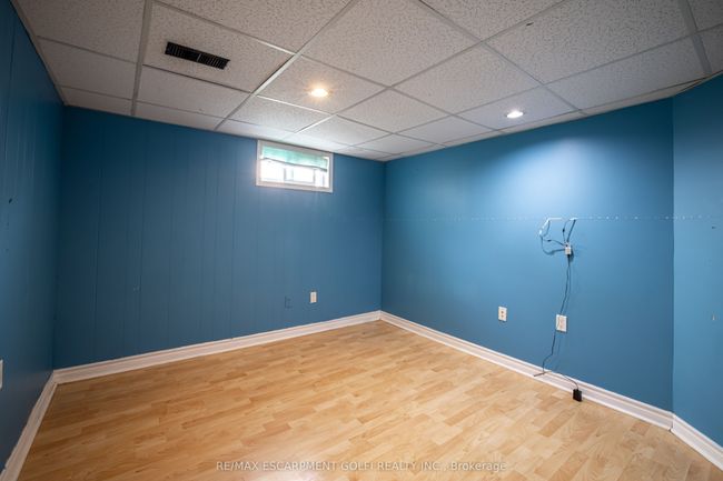 18 Grove Ave, House other with 6 bedrooms, 2 bathrooms and 4 parking in Saint Catharines ON | Image 25